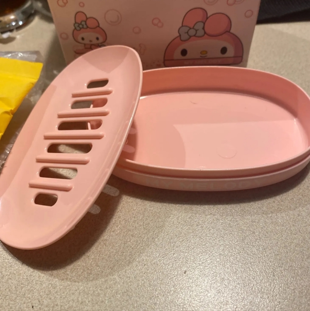 Hello Kitty Soapdish - Picture 12 of 14